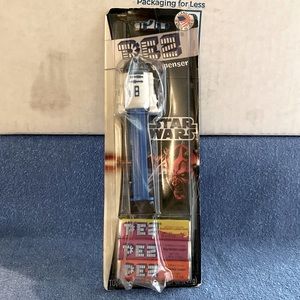 Star Wars PEZ Dispenser with Candy NEW